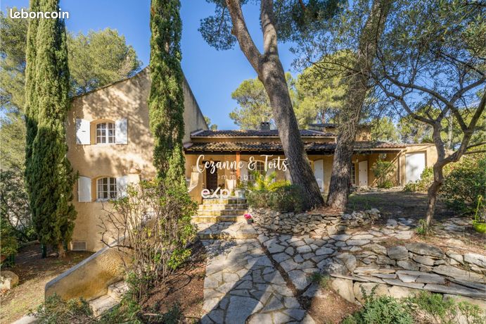 Propriété 8 pièces 170 m²