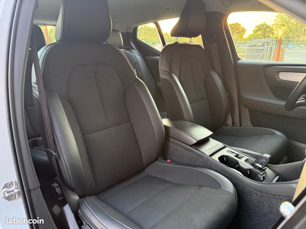 Volvo XC40 BUSINESS D3 AdBlue 150 ch Geartronic 8 (image 8)