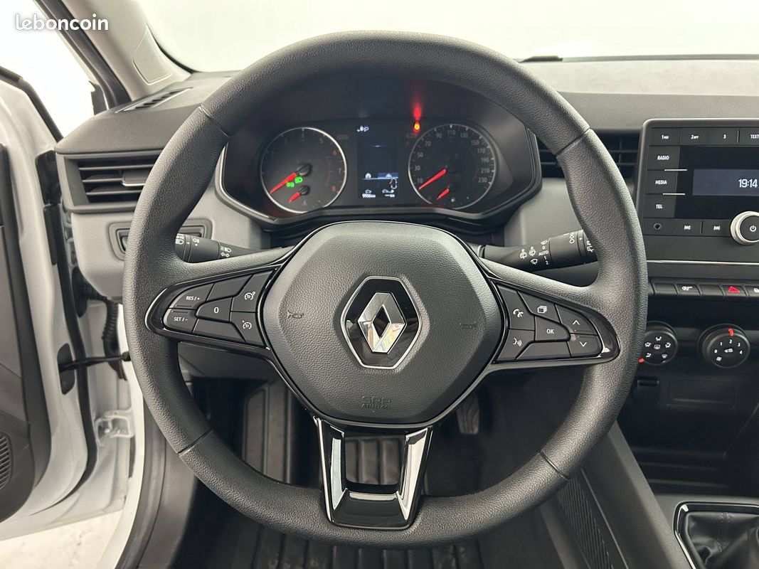 RENAULT Clio SCe 65 Authentic (image 15)
