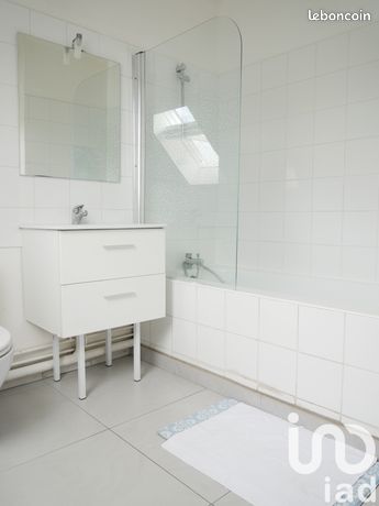 https://img.leboncoin.fr/api/v1/lbcpb1/images/50/3c/3e/503c3e0adaaf2ef542f8a97e17793adc0998aadc.jpg?rule=ad-image