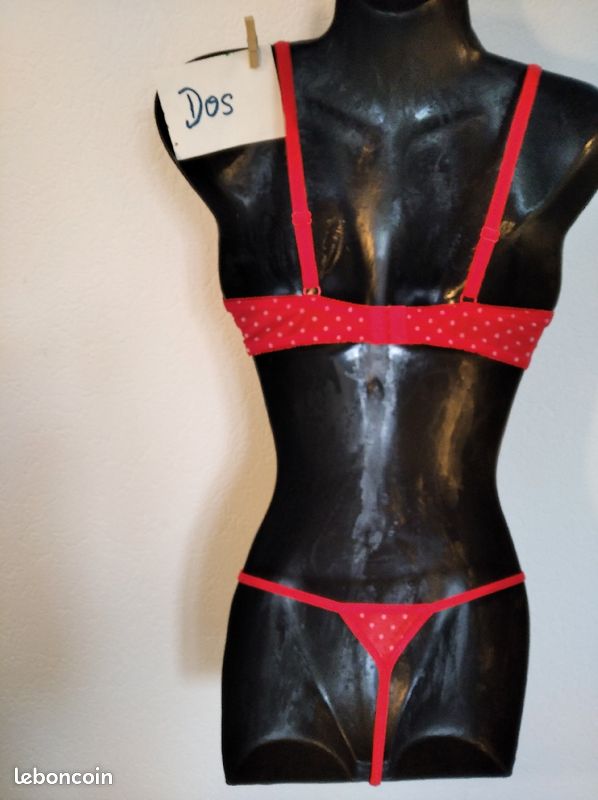 Parure soutien gorge et string sexy Mère Noël (image 4)