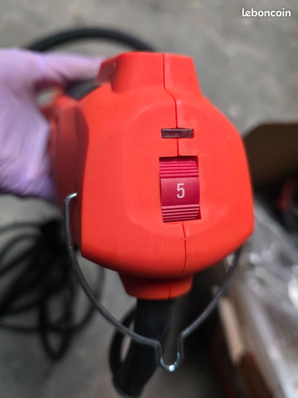 Outil multifonction rotatif électrique 600W, idéal pour les travaux de précision : découpe, ponçage, polissage, gravure, perçage ou petits travaux de bricolage (image 15)