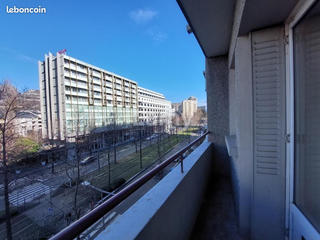 Appartement 4 pièces 65 m²