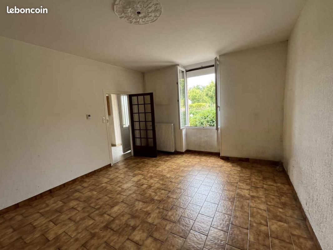 Maison 3 pièces 90 m² · à Montceau-les-Mines · 90 m² · 67 500 €