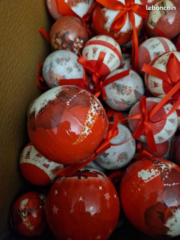 Superbe lot 82 boules de Noël (image 4)