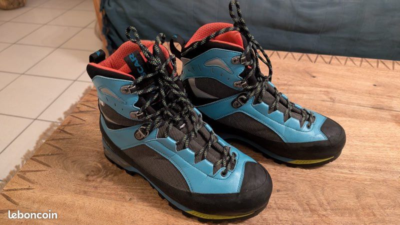 Bottes De Randonnée Scarpa Charmoz OutDry Femme Pointure 9.5 - Occasion, Bleu