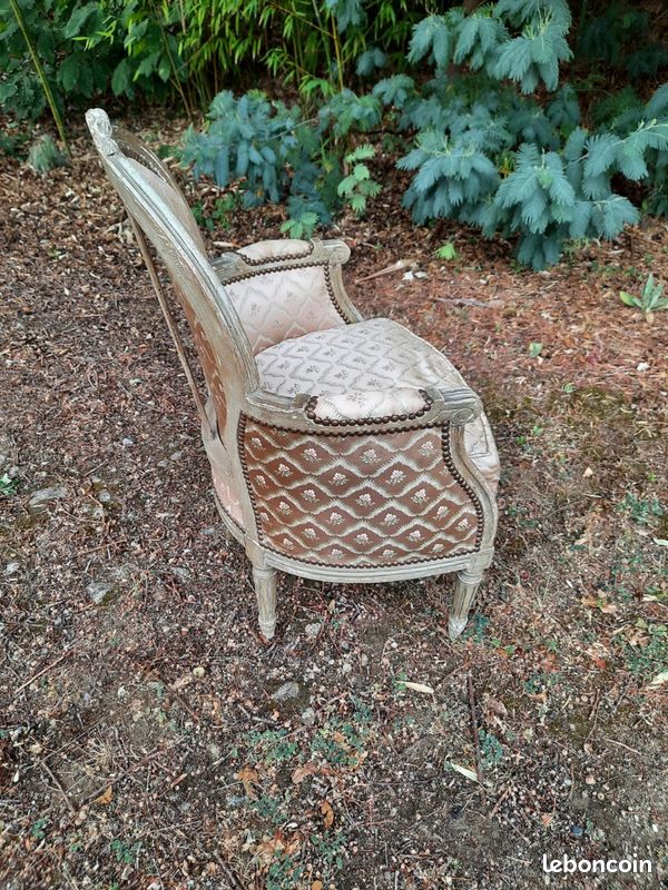 Bergère ancienne restaurée par un maître tapissier (image 2)