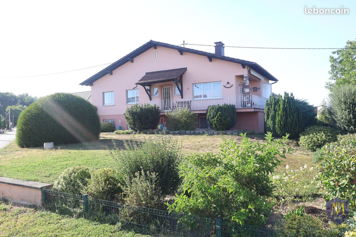 Maison 6 pièces 129 m² · à Blotzheim · 129 m² · 448 000 €
