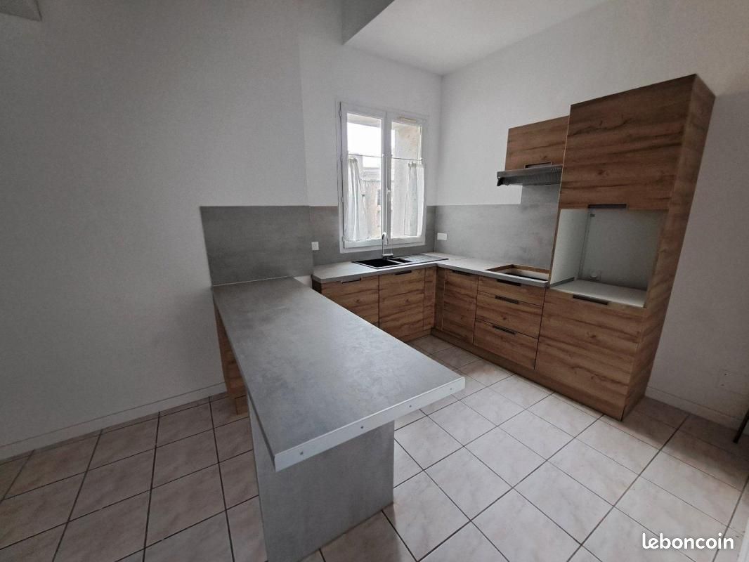 Appartement 2 pièces 58 m² · à Bessan · 58 m² · 575 €/mois