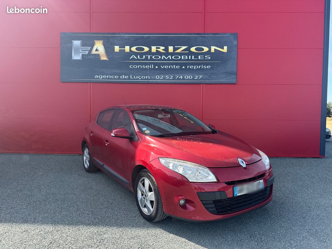 Renault Megane 3 Berline 5 ptes 1.9 DCI 131 CH AUTHENTIQUE - GARANTIE 12 MOIS (image 1)