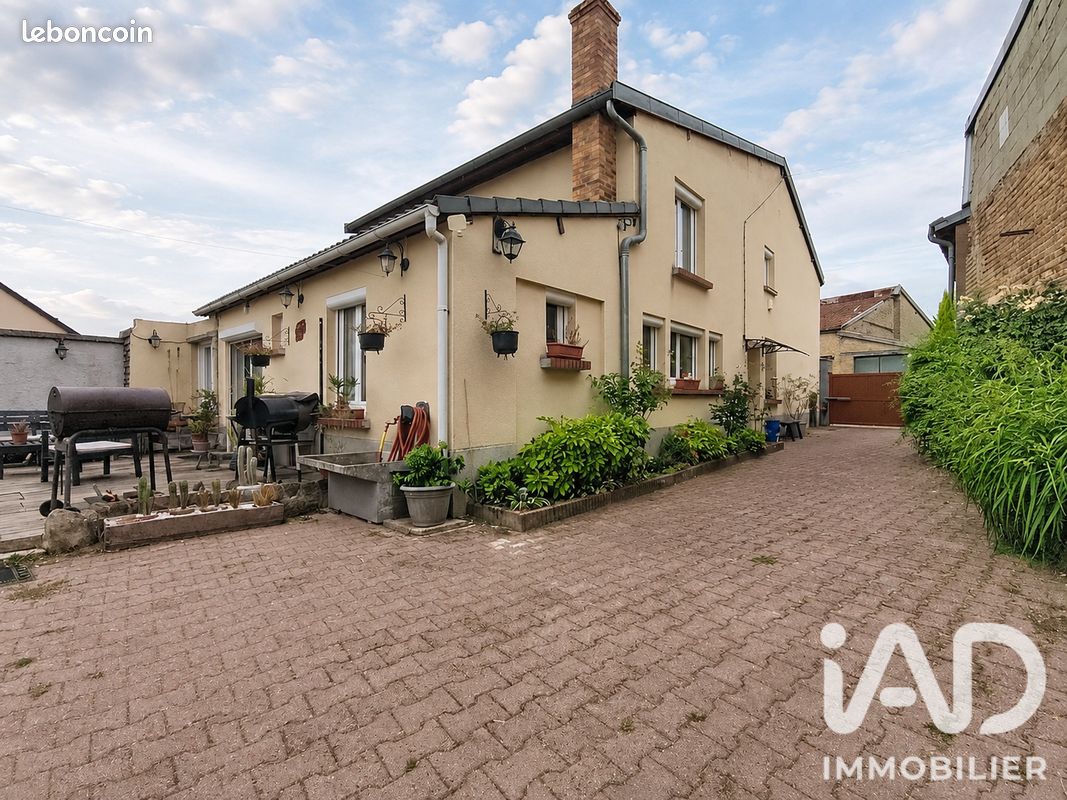 Maison 6 pièces 165 m² · à Tagnon · 165 m² · 290 000 €