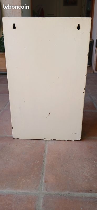 Armoire de toilette ancienne en fer (image 7)