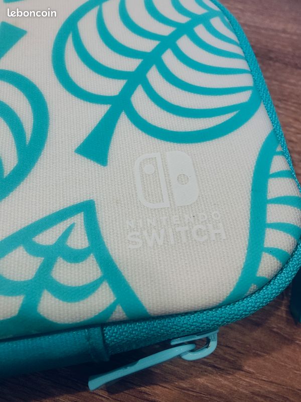 Pochette officielle Nintendo Switch - édition Animal Crossing (image 4)