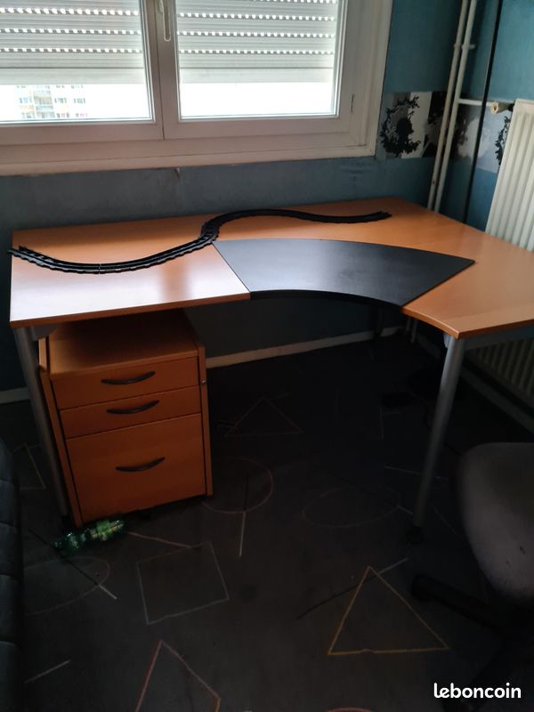 Bureau (image 3)