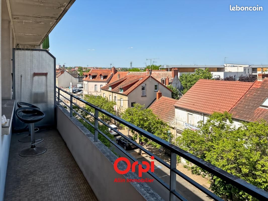Appartement 3 pièces 66 m² · à Montluçon · 66 m² · 45 000 €