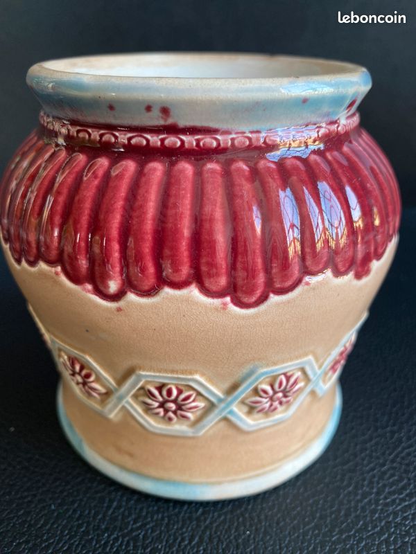 Cache-pot en barbotine de Fives Lille Gustave de Bruyn art nouveau