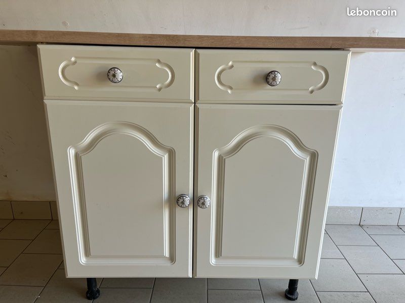 Meuble bas 2 portes, 2 tiroirs (image 1)