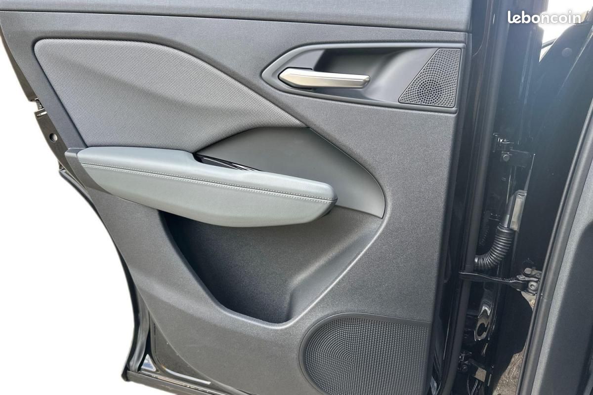 Audi Q3 E HYBRID 272 CH S tronic 6 (image 12)