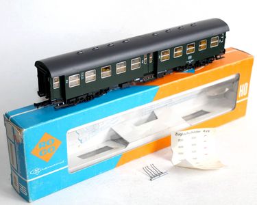 Voitures de voyageurs Roco en fonction d'éclairage pour modélisme ferroviaire à l'échelle HO