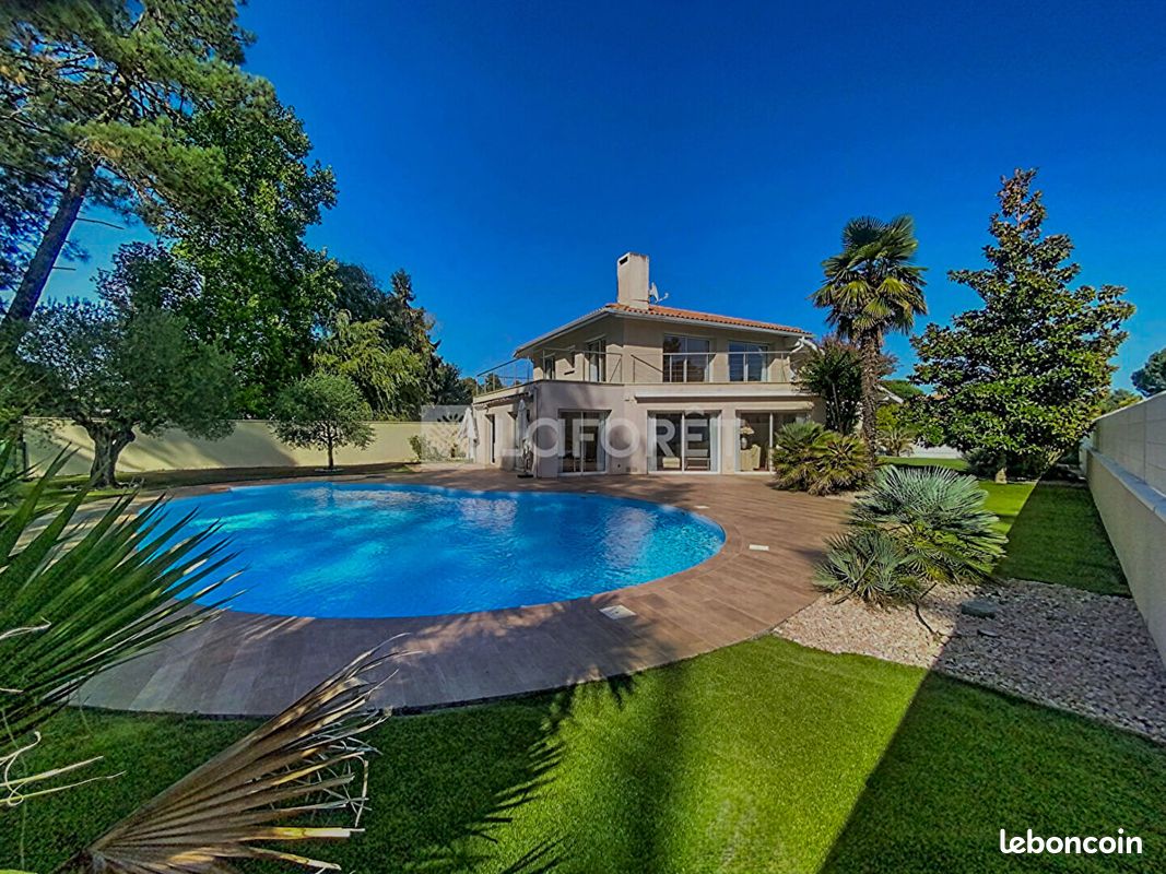 Maison 7 pièces 176 m² · à Gujan-Mestras · 176 m² · 1 365 000 €