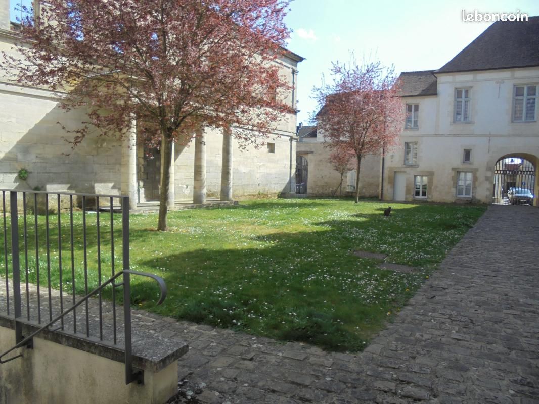 Appartement 2 pièces 50 m² · à Laon · 50 m² · 590 €