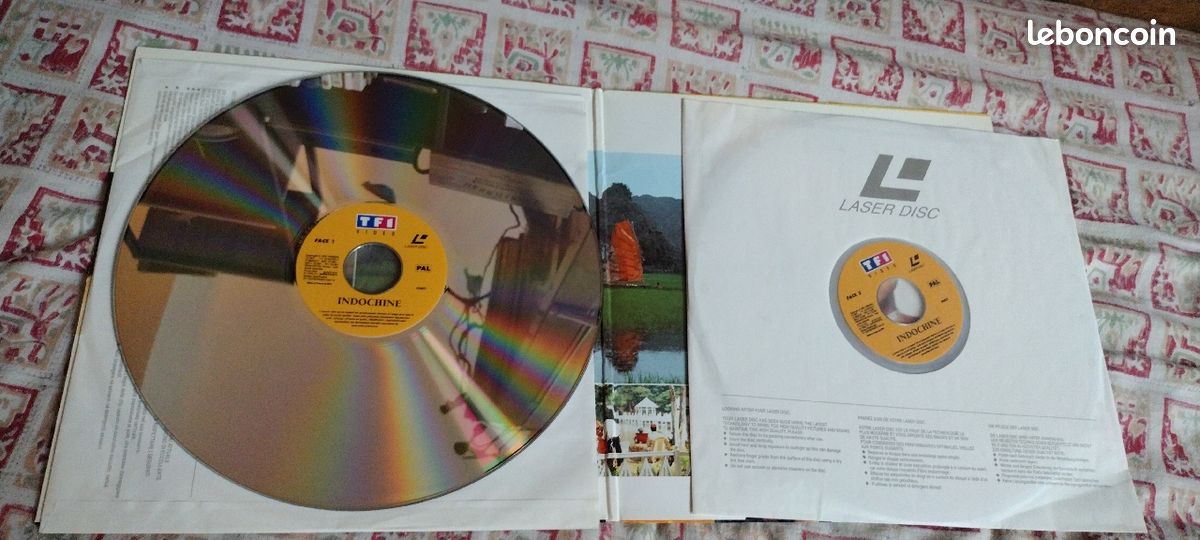 Coffret laser disc Indochine (image 3)
