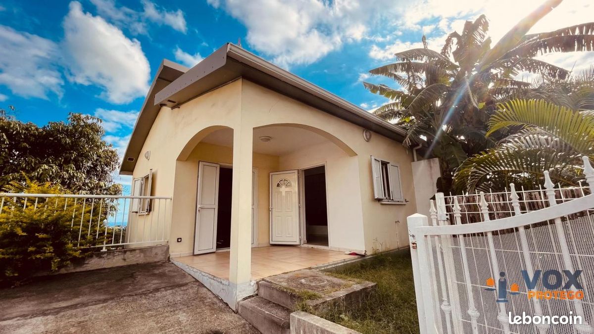 Maison 4 pièces 75 m² · à Saint-Pierre · 75 m² · 1 150 €
