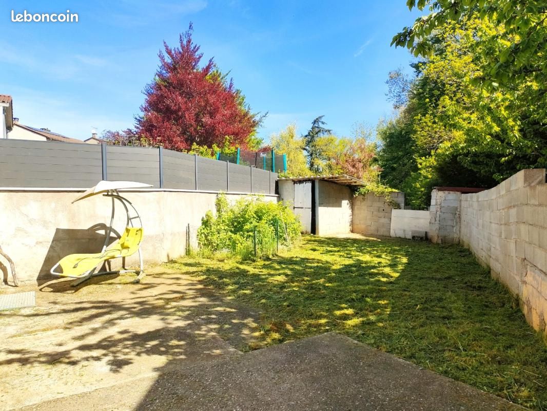 Maison 5 pièces 102 m² · à Rillieux-la-Pape · 102 m² · 365 000 €