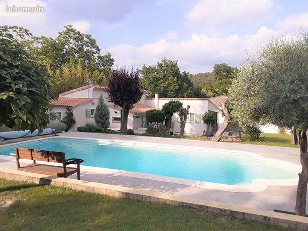 Villa 6 pièces 150 m²