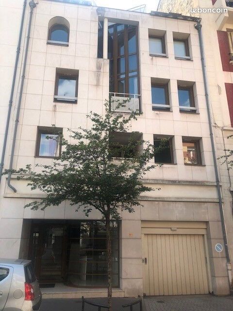 Parking 12 m² · à Vincennes · 12 m² · 90 €/mois