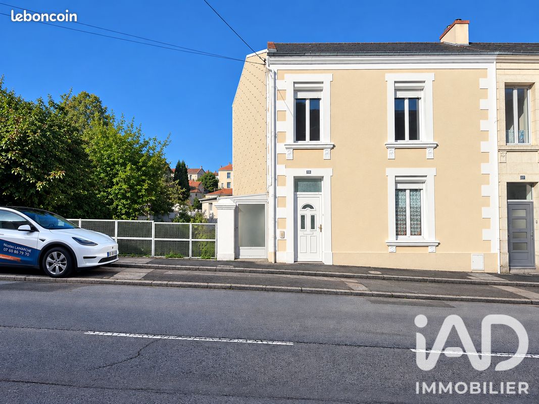 Maison 3 pièces 82 m² · à Parthenay · 82 m² · 99 000 €