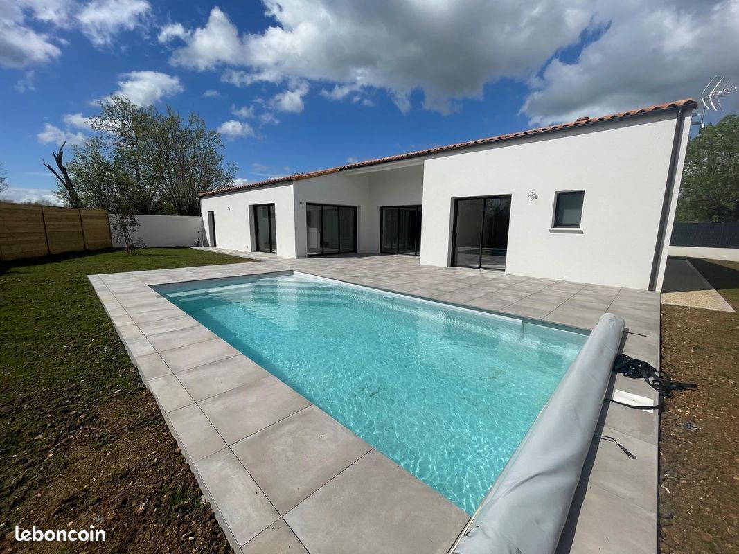 Propriété 5 pièces 134 m² - Magné 79460 (image principale 8)