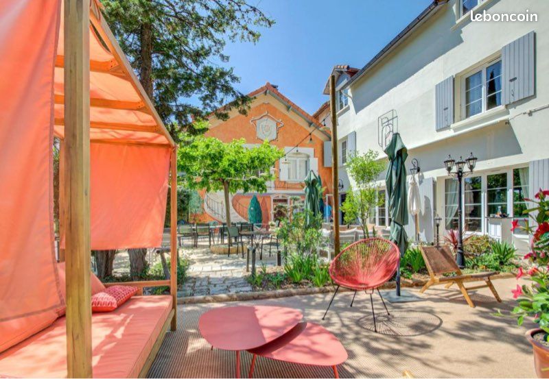 Maison 4 pièces 90 m² · à Entraigues-sur-la-Sorgue · 90 m² · 80 000 €