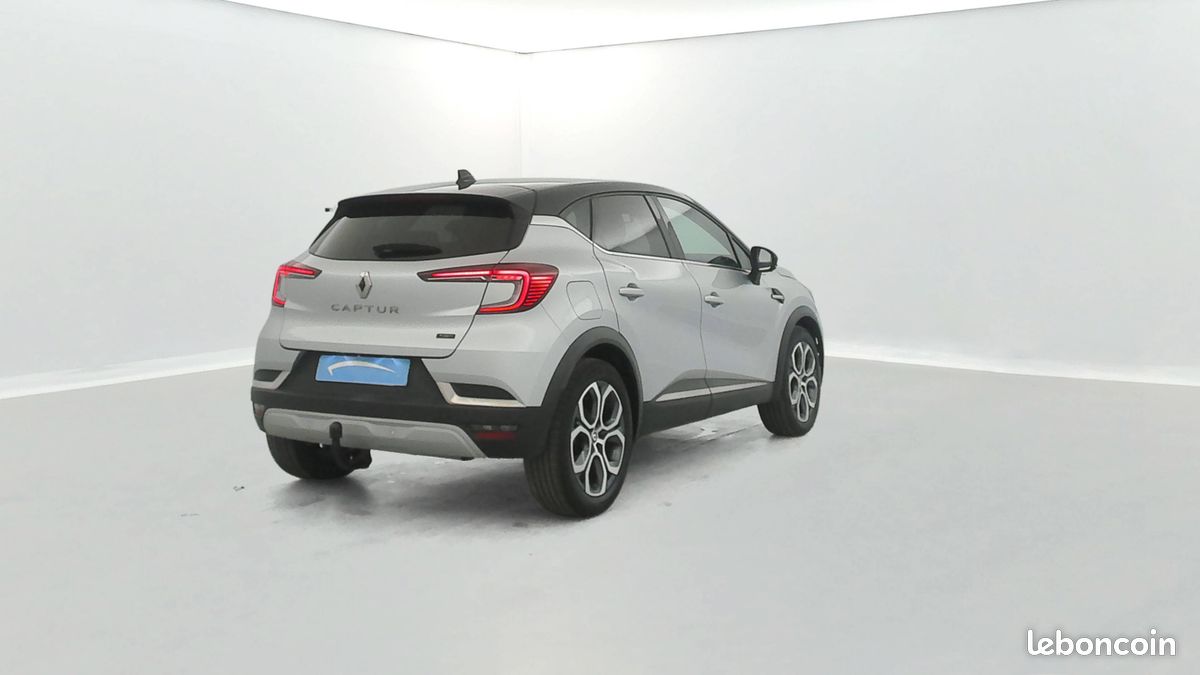 RENAULT Captur E-Tech full hybrid 145 Techno (image 5)