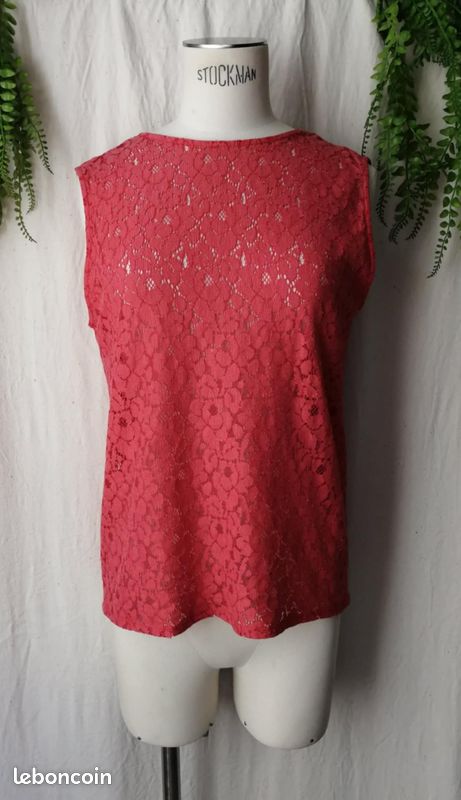 Débardeur Femme Three Pink Hearts — Rouge, Taille S, Col Dentelle, Doublé, Occasion Très Bon état