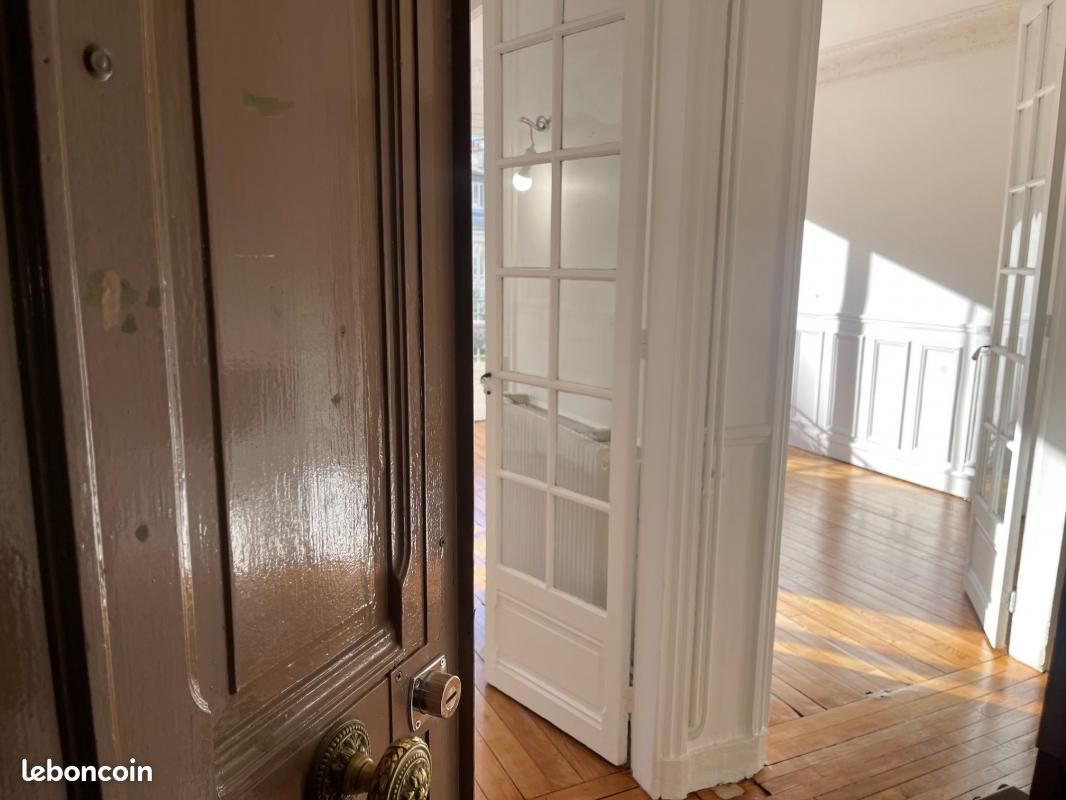 Appartement 4 pièces 76 m² · à Paris · 76 m² · 2 490 €