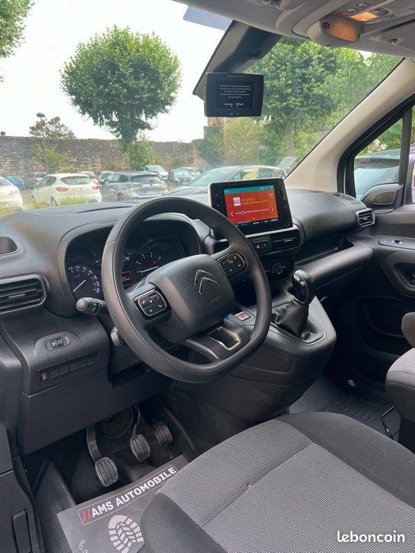 Citroën Berlingo 1.6 BlueHdi 100 Driver (image 7)