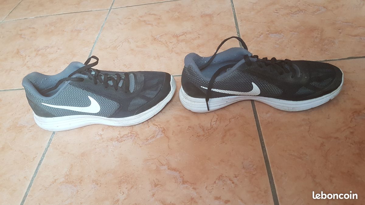 Baskets Nike homme 39 noire Chaussures