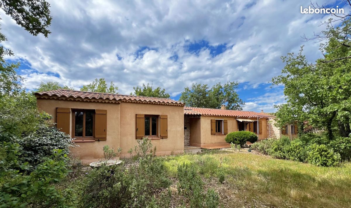 Maison 5 pièces 132 m² · à Saint-Saturnin-lès-Apt · 132 m² · 435 000 €