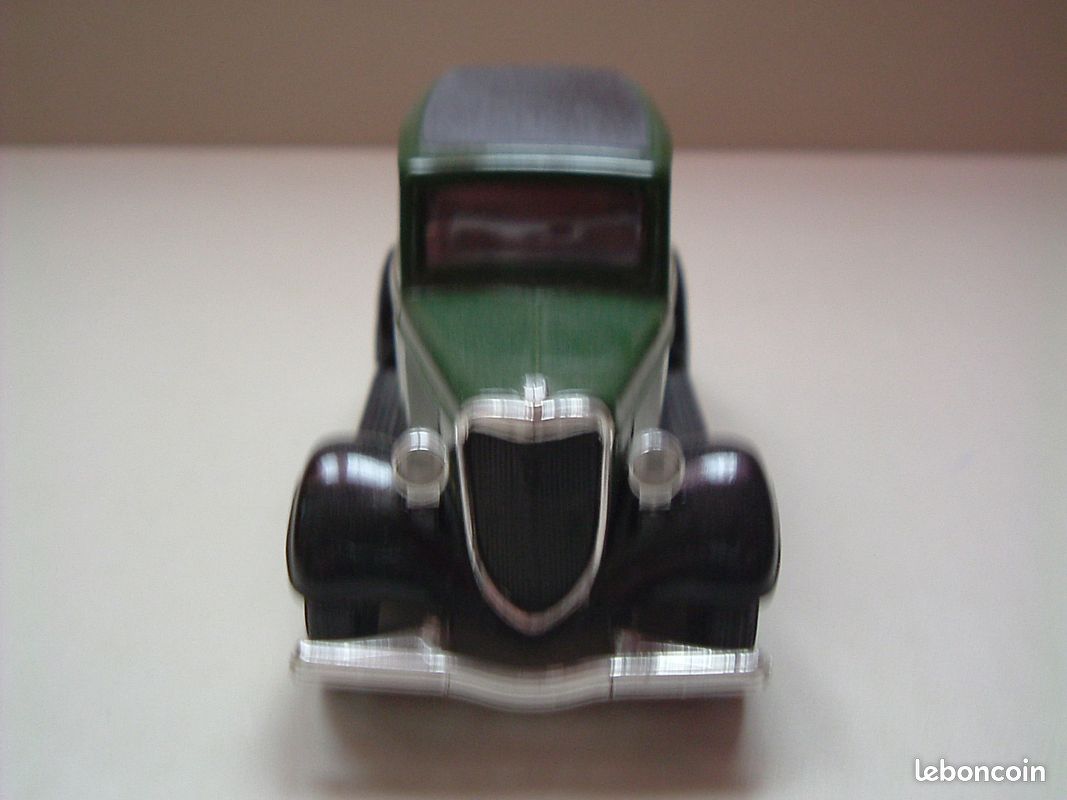 Voiture Miniature FORD V8 1936 Verte échelle 1/43 - SOLIDO Hachette - État Neuf De Collection