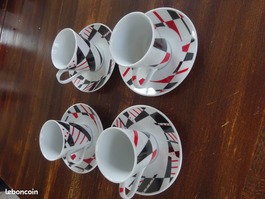Service à café 8 tasses décor graphique (image 2)
