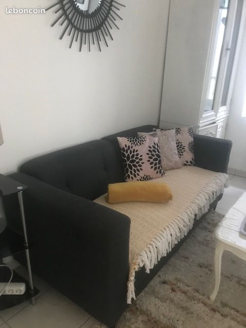 Appartement 2 pièces 28 m² · à Saint-Priest · 28 m² · 840 €/mois