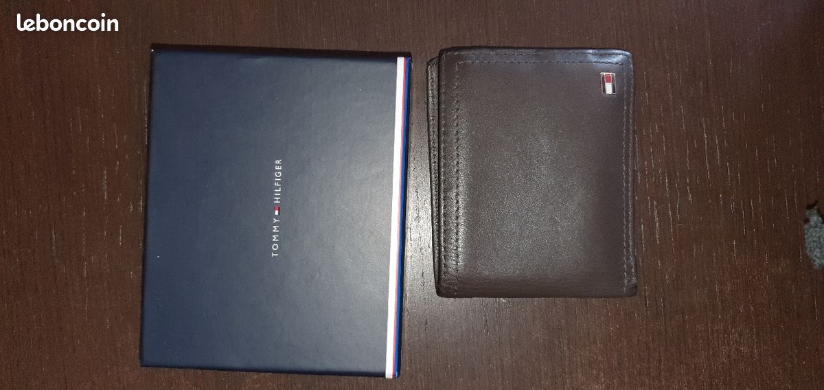 Porte feuille Tommy Hilfiger (image 1)