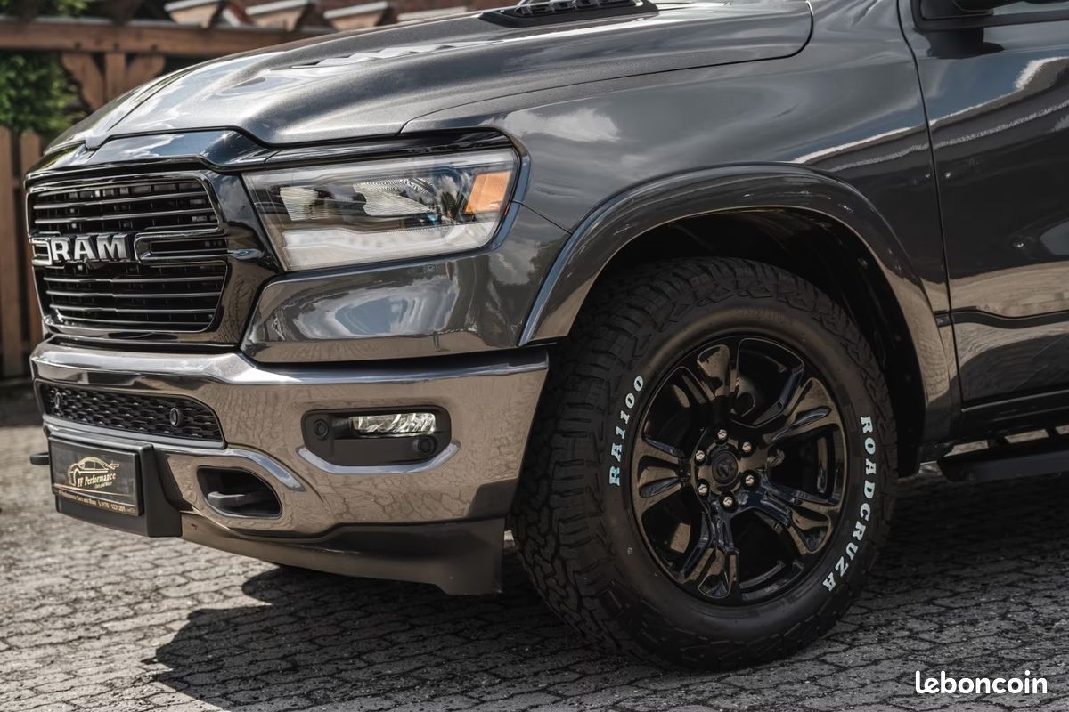 Dodge RAM 1500 Laramie eTorque GPL 5.7 V8 HEMI 401 ch 4x4 – Harman Kardon – Pano – 360° (image 16)