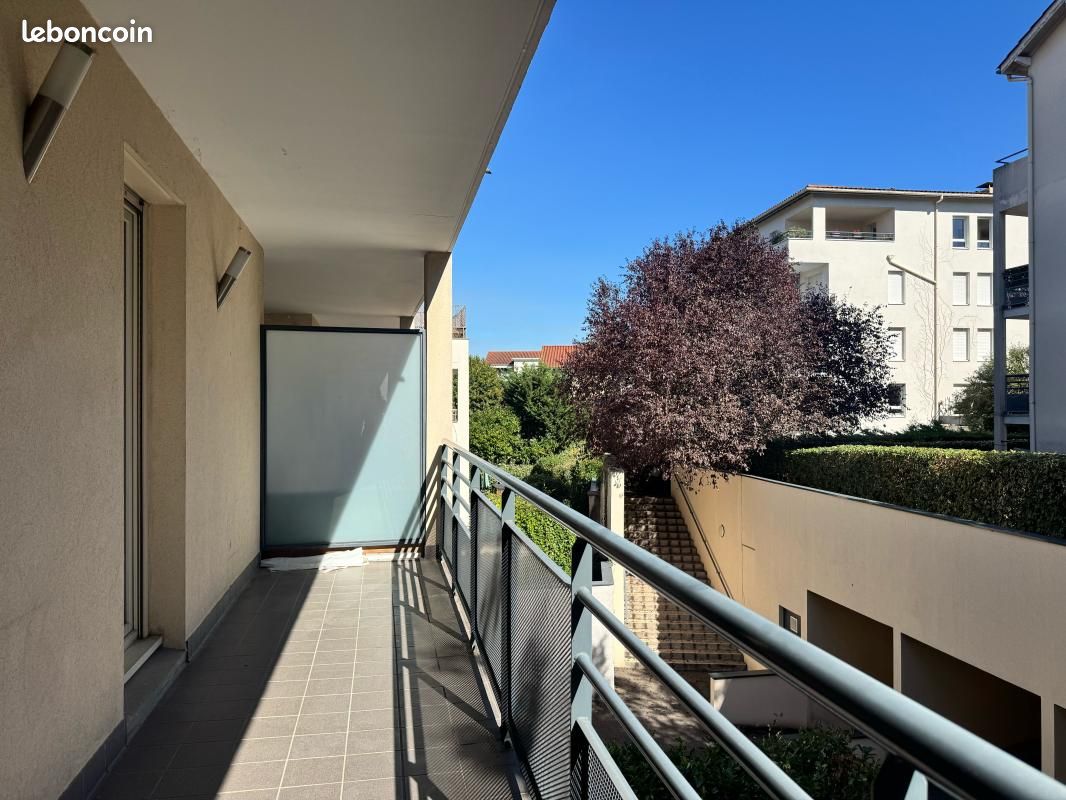 Appartement 1 pièce 31 m² · à Tassin-la-Demi-Lune · 31 m² · 810 €/mois