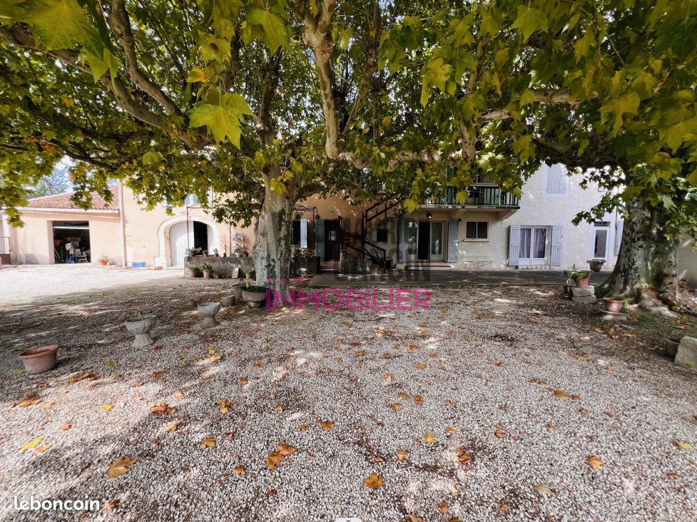 Mas 23 pièces 510 m² (image 2)
