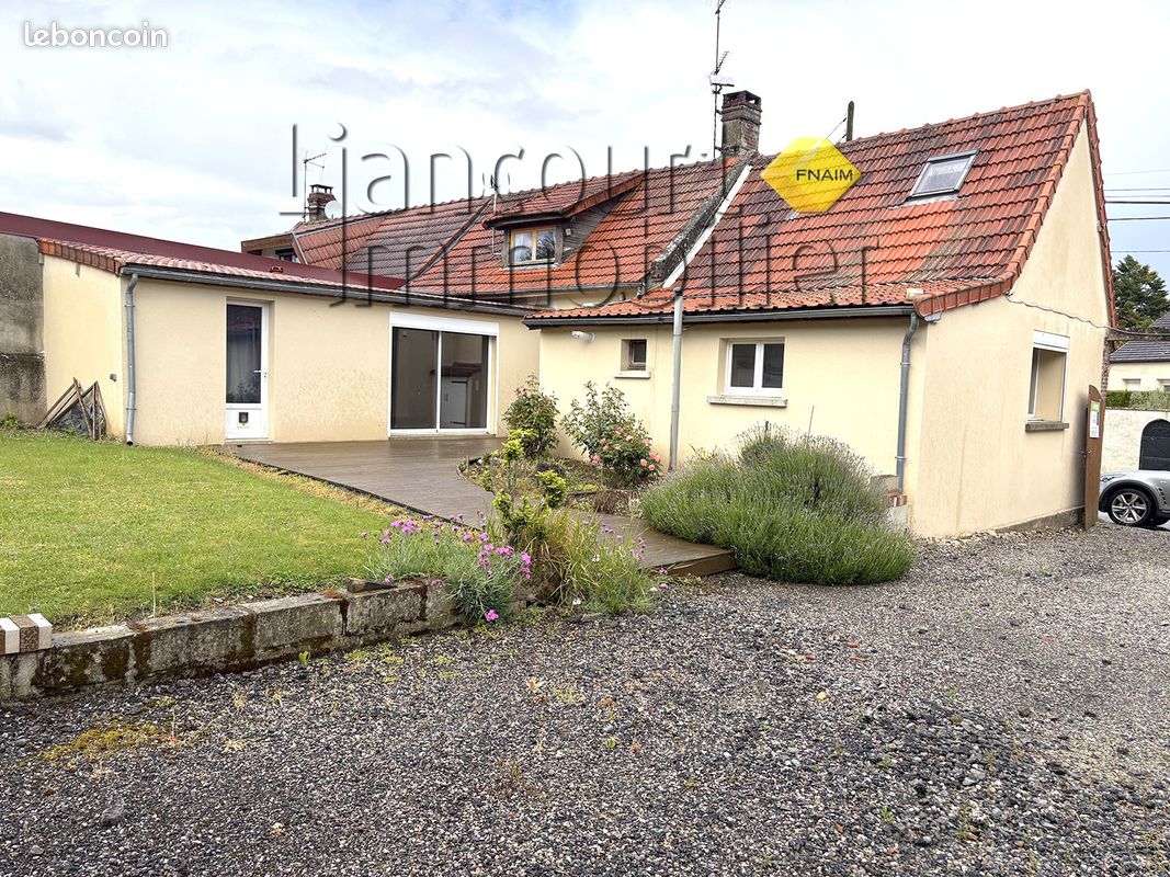 Maison 6 pièces 111 m² · à Lignières · 111 m² · 159 000 €