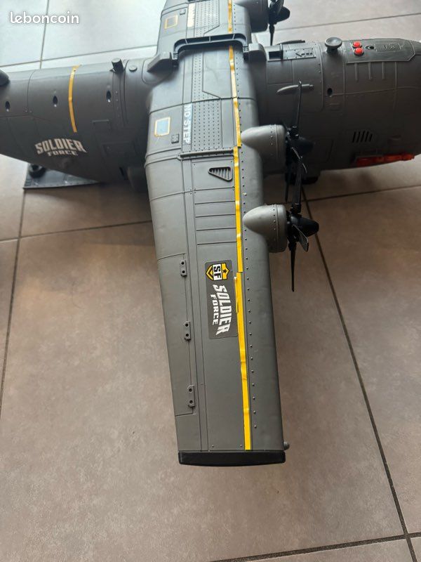 Chap Mei AVION CARGO HERCULES 80 cm jet Shark Plane soldier force