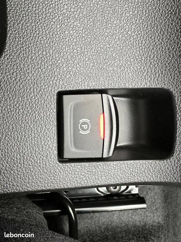 Dacia Jogger1.6 hybrid 140ch Extreme 5 places NOIR (image 19)