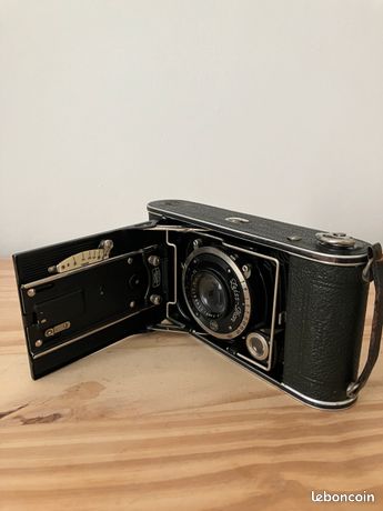 Appareil photo à soufflet ancien de collection Zeiss Ikon